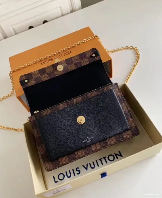 WIS LOUIS CHAIN VAVIN VUITTON WALLET 0507